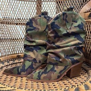 Jessica Simpson Camouflage Heeled Boots